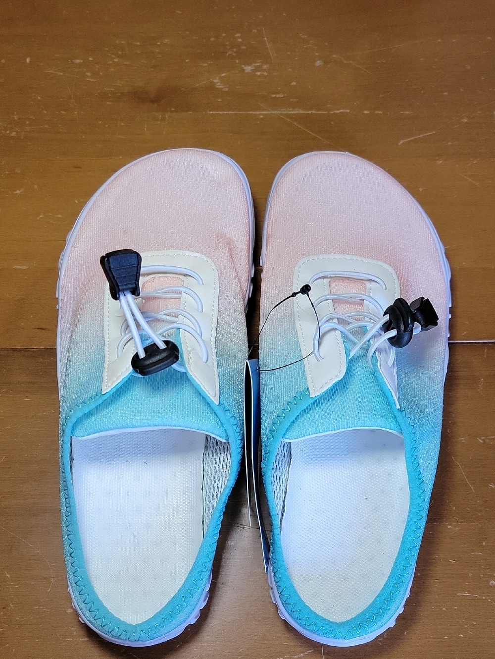 Water Shoes Ultra Light Quick Dry Pink to Aqua Ombre Slip-On Size 38